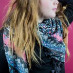 foulard rock gris- noir et rose